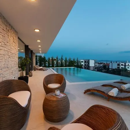 Aurum Villa